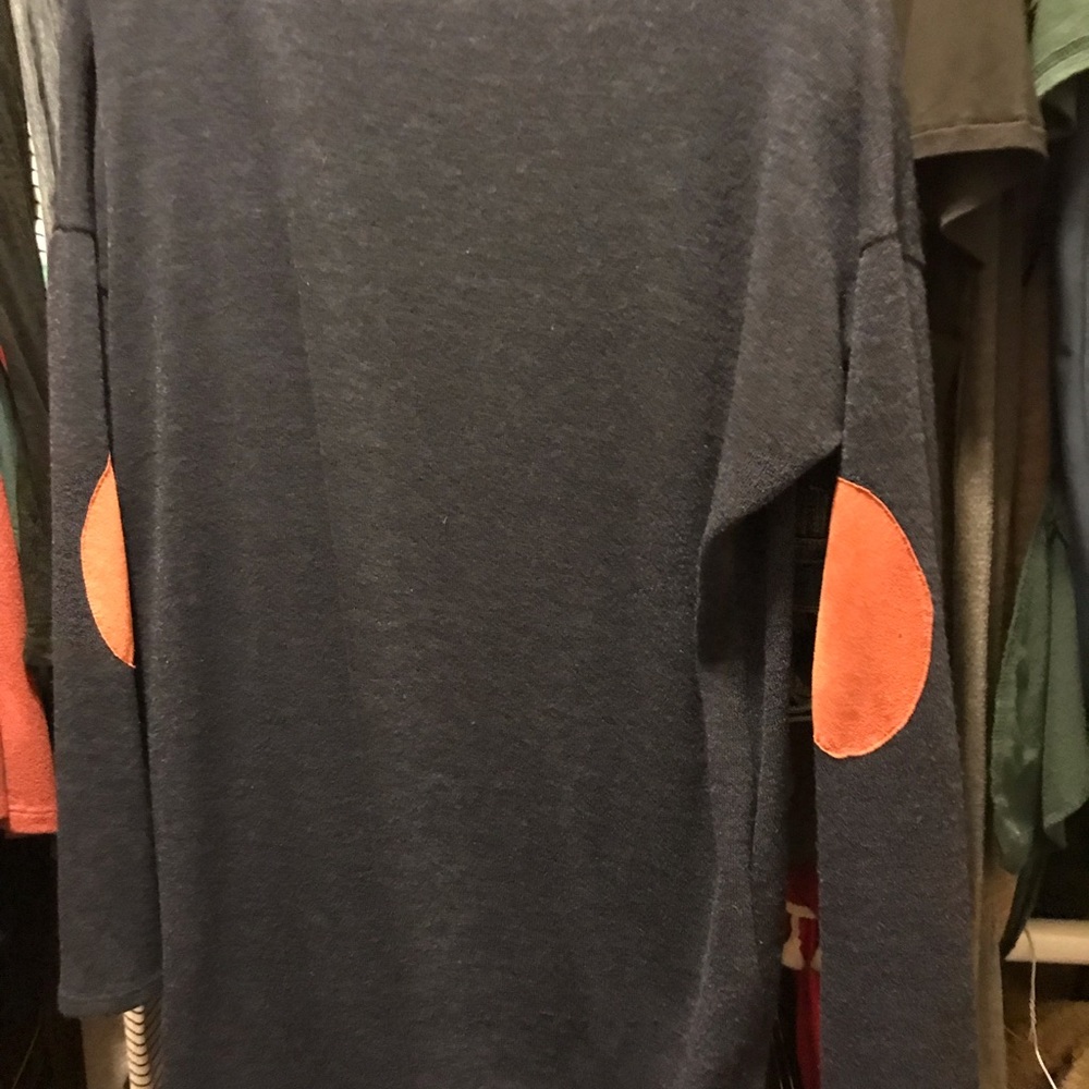 Elbow patch tunic - Picture 2 of 2